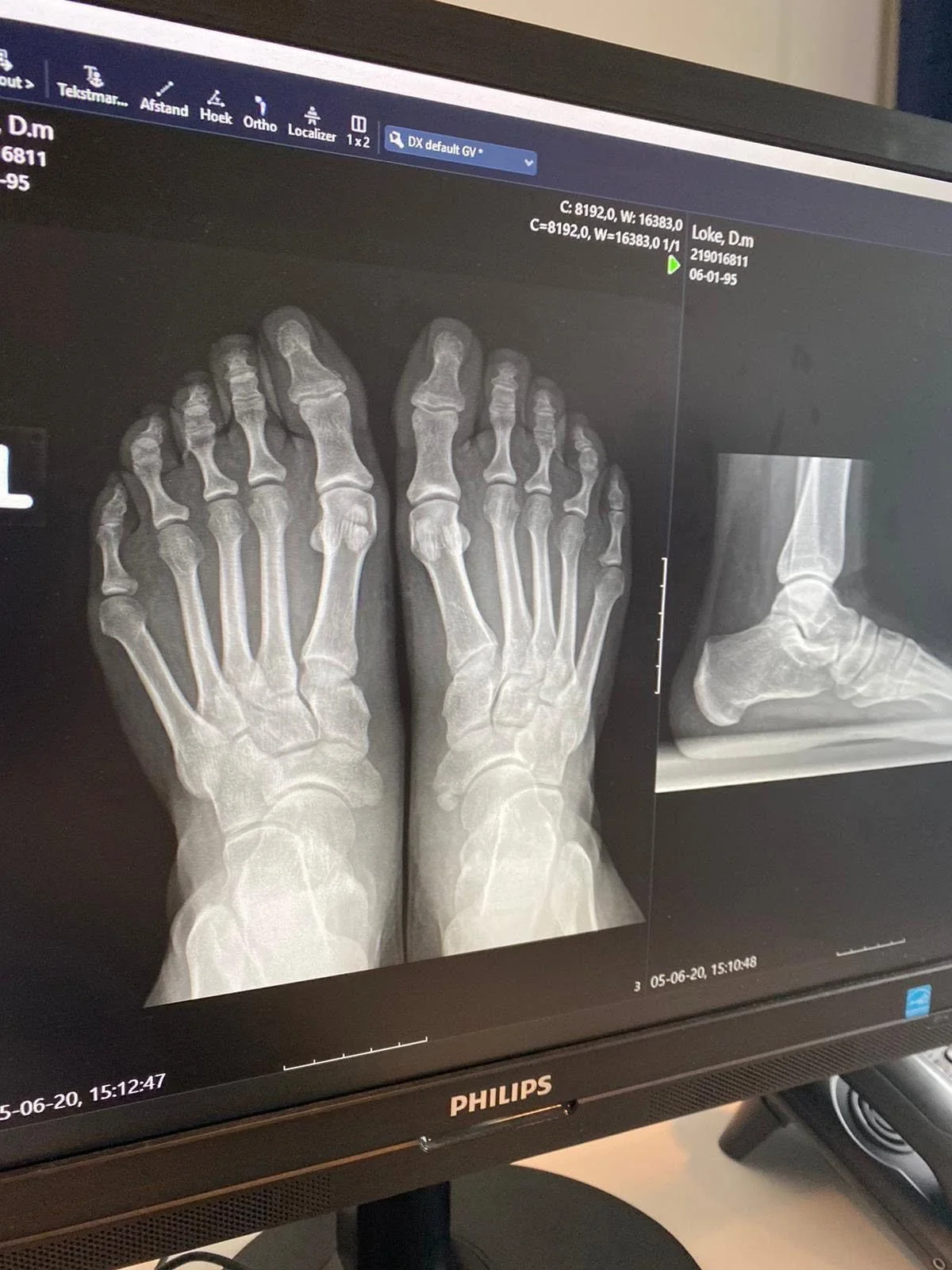 No photo description available.